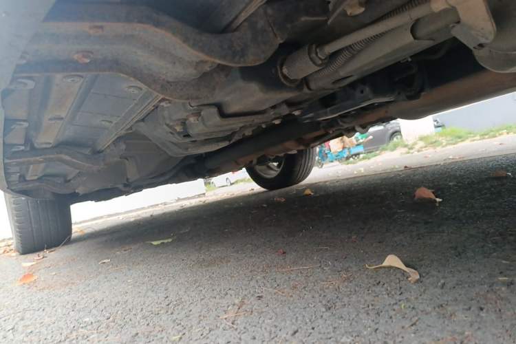Used Chevrolet Captiva 2015 2.4L 4x4 Flagship Edition 7-Seater Chassis Rear Left