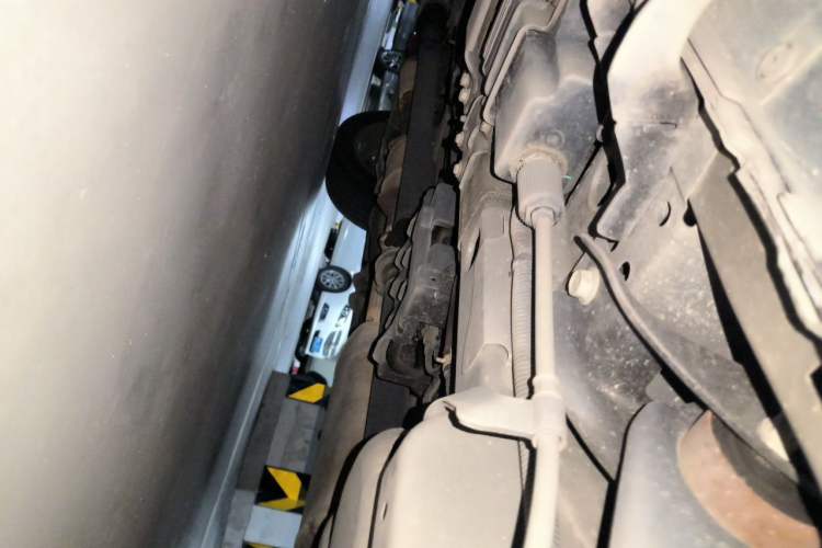 Used Chevrolet Captiva 2015 2.4L 4x4 Flagship Edition 7-Seater Chassis Rear Left