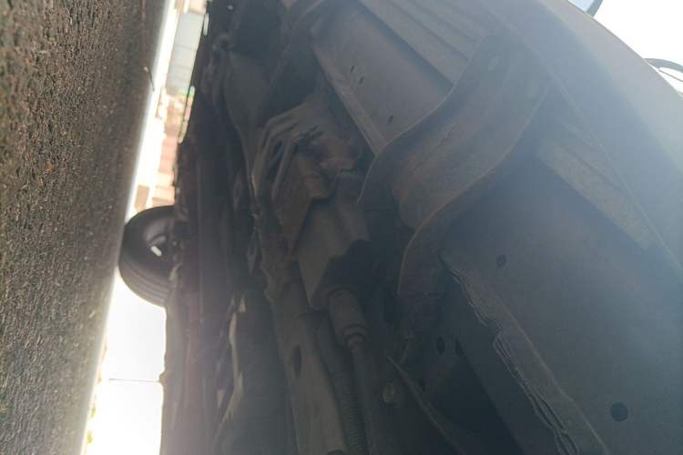 Used Chevrolet Captiva 2015 2.4L 4x4 Flagship Edition 7-Seater Chassis Rear Left