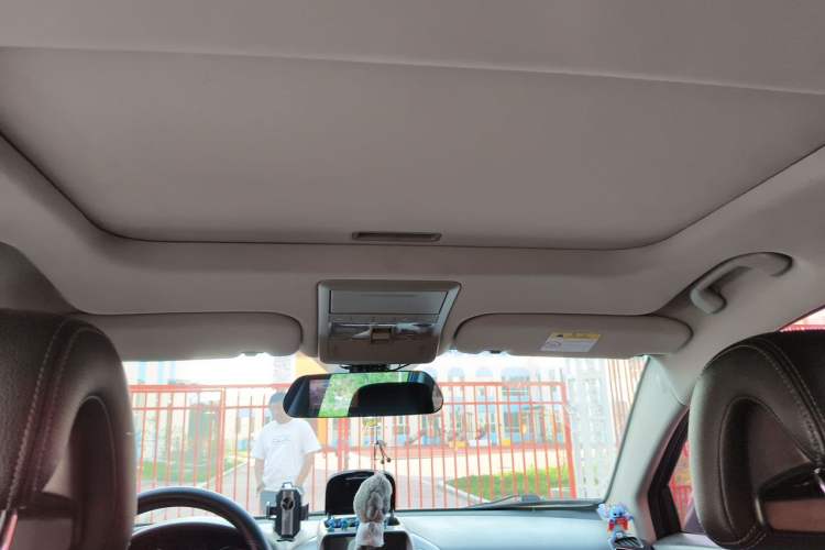 Used Chevrolet Captiva 2015 2.4L 4x4 Flagship Edition 7-Seater Headliner