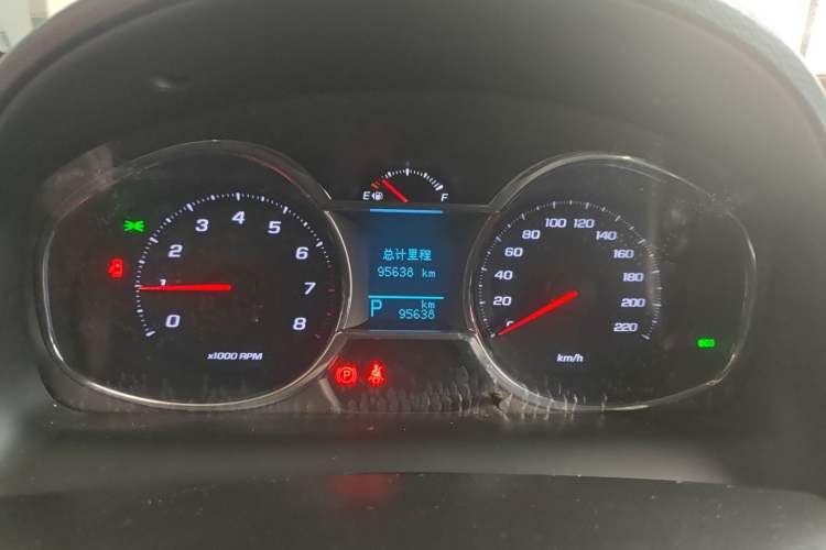 Used Chevrolet Captiva 2015 2.4L 4x4 Flagship Edition 7-Seater Instrument Cluster