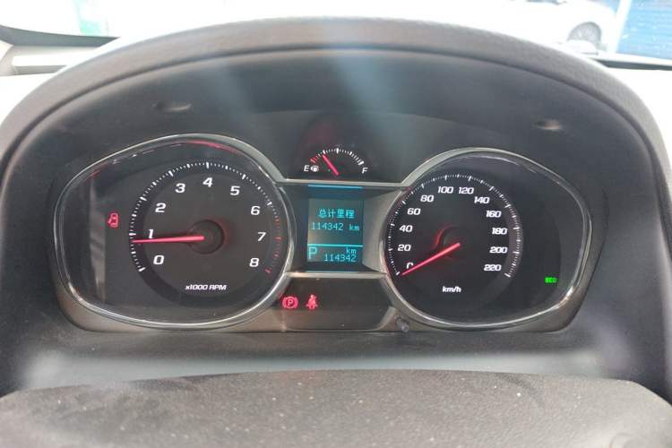 Used Chevrolet Captiva 2015 2.4L Two-Wheel Drive Urban Version 5 Seats Instrument Cluster