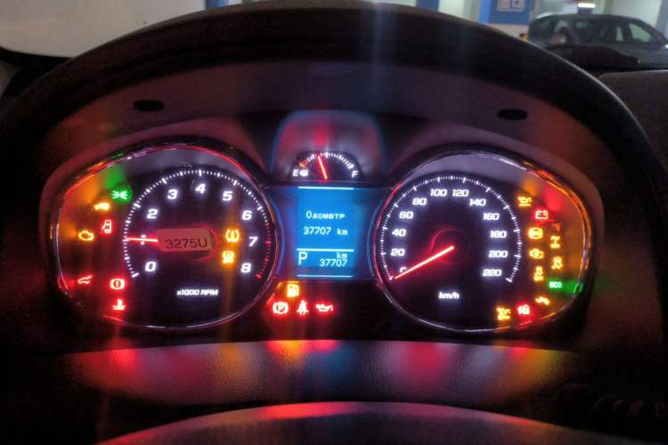 Used Chevrolet Captiva 2015 2.4L 4x4 Flagship Edition 7-Seater Instrument Cluster