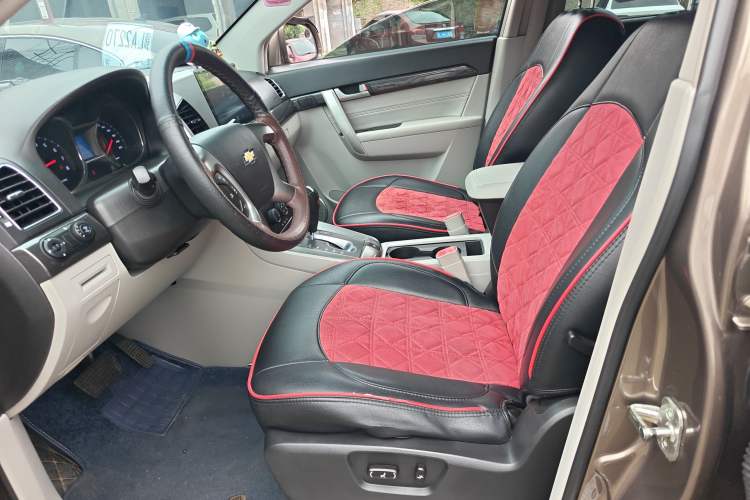 Used Chevrolet Captiva 2015 2.4L Two-Wheel Drive Urban Version 5 Seats Left Front Seat