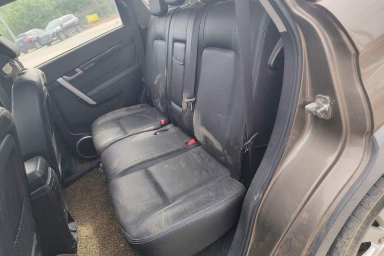Used Chevrolet Captiva 2015 2.4L 4x4 Flagship Edition 7-Seater Left Rear Seat