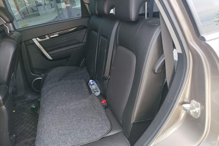 Used Chevrolet Captiva 2015 2.4L 4x4 Flagship Edition 7-Seater Left Rear Seat