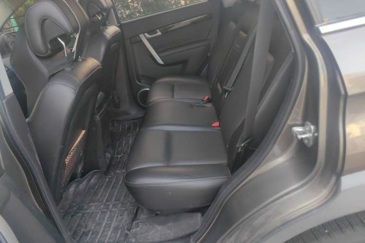 Used Chevrolet Captiva 2015 2.4L 4x4 Flagship Edition 7-Seater Left Rear Seat