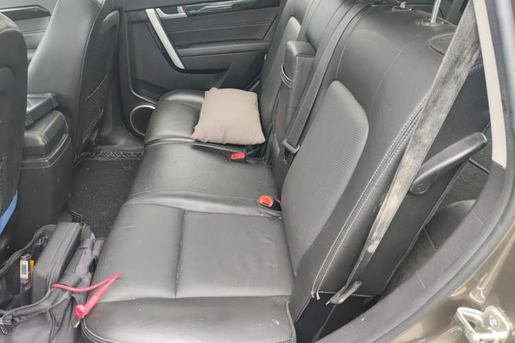 Used Chevrolet Captiva 2015 2.4L 4x4 Flagship Edition 7-Seater Left Rear Seat