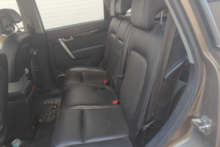 Used Chevrolet Captiva 2015 2.4L 4x4 Flagship Edition 7-Seater Left Rear Seat
