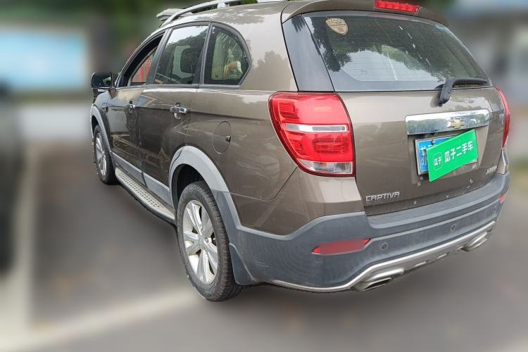 Used Chevrolet Captiva 2015 2.4L 4x4 Flagship Edition 7-Seater Rear Left 45 Deg