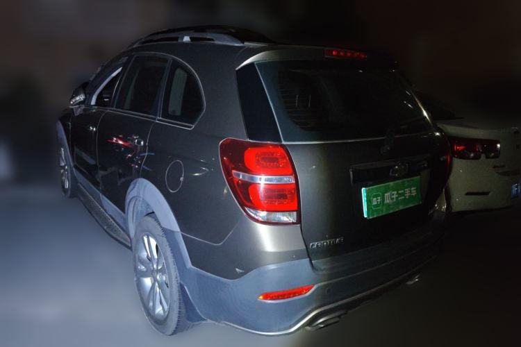 Used Chevrolet Captiva 2015 2.4L 4x4 Flagship Edition 7-Seater Rear Left 45 Deg