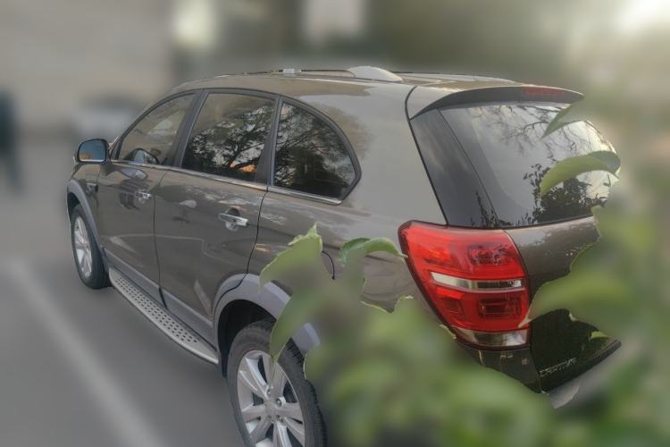 Used Chevrolet Captiva 2015 2.4L 4x4 Flagship Edition 7-Seater Rear Left 45 Deg