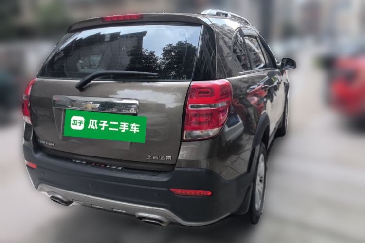 Used Chevrolet Captiva 2015 2.4L Two-Wheel Drive Urban Version 5 Seats Rear Right 45 Deg
