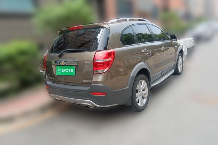 Used Chevrolet Captiva 2015 2.4L 4x4 Flagship Edition 7-Seater Rear Right 45 Deg