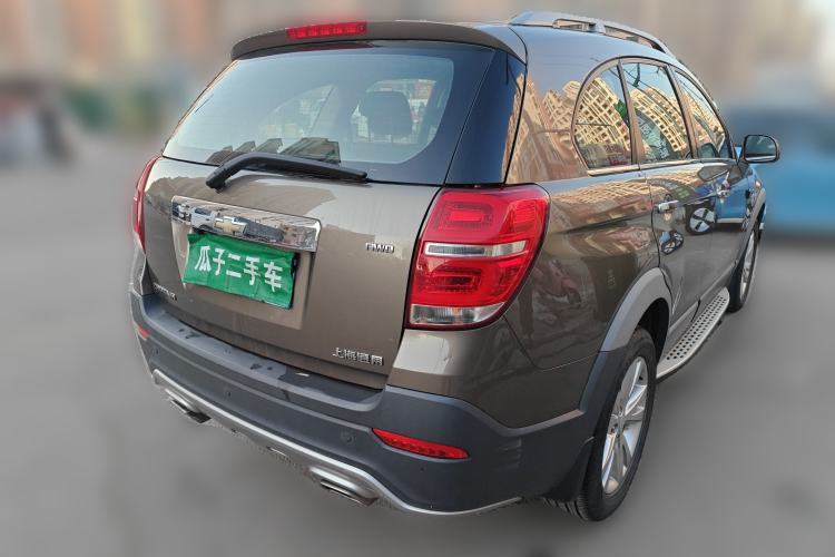Used Chevrolet Captiva 2015 2.4L 4x4 Flagship Edition 7-Seater Rear Right 45 Deg