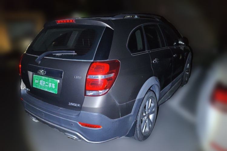 Used Chevrolet Captiva 2015 2.4L 4x4 Flagship Edition 7-Seater Rear Right 45 Deg