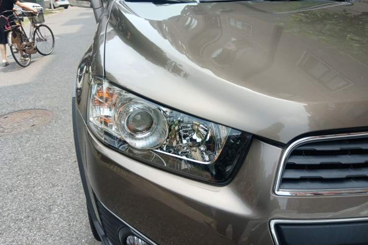Used Chevrolet Captiva 2015 2.4L 4x4 Flagship Edition 7-Seater Right Front Headlight