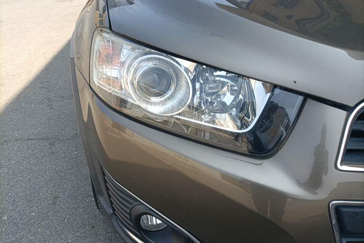 Used Chevrolet Captiva 2015 2.4L 4x4 Flagship Edition 7-Seater Right Front Headlight