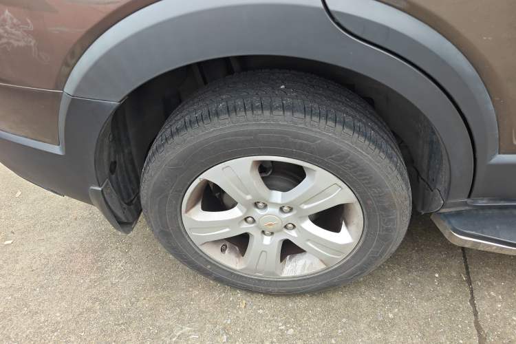 Used Chevrolet Captiva 2015 2.4L Two-Wheel Drive Urban Version 5 Seats Right Rear Wheel Hub