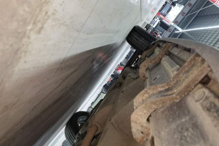 Used Chevrolet Captiva 2015 2.4L 4x4 Flagship Edition 7-Seater Right Side Sill
