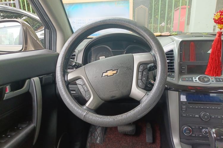 Used Chevrolet Captiva 2015 2.4L 4x4 Flagship Edition 7-Seater Steering Wheel