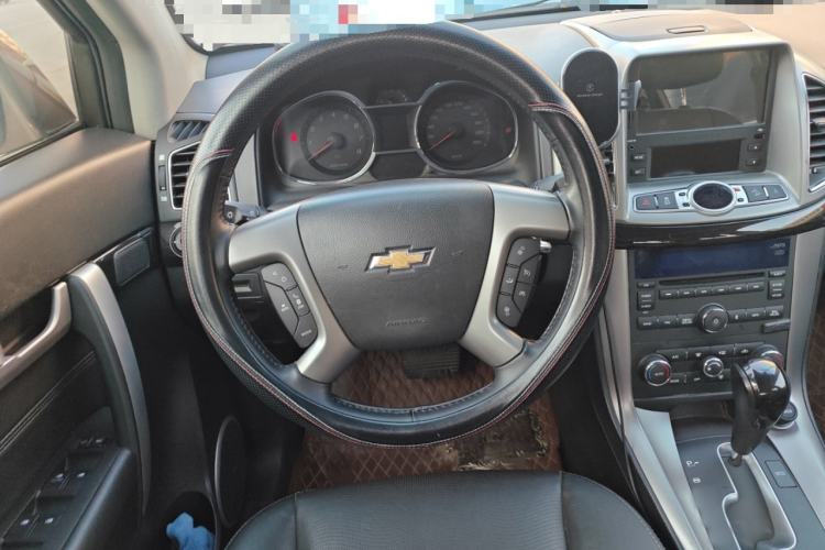 Used Chevrolet Captiva 2015 2.4L 4x4 Flagship Edition 7-Seater Steering Wheel