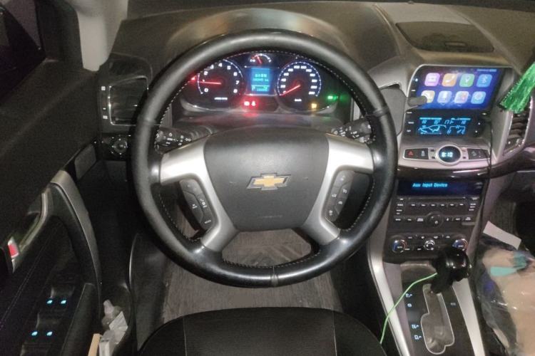 Used Chevrolet Captiva 2015 2.4L 4x4 Flagship Edition 7-Seater Steering Wheel