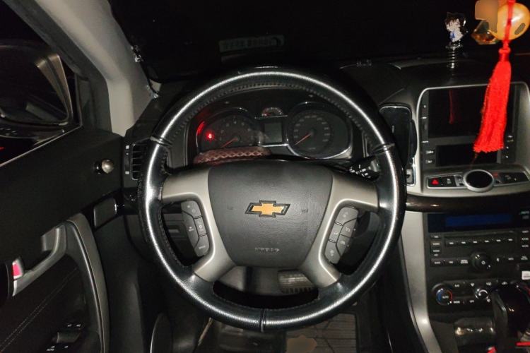 Used Chevrolet Captiva 2015 2.4L 4x4 Flagship Edition 7-Seater Steering Wheel