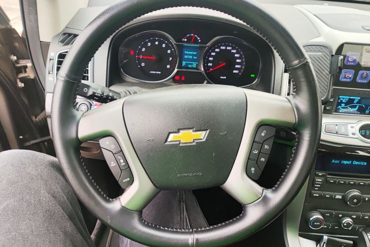 Used Chevrolet Captiva 2015 2.4L 4x4 Flagship Edition 7-Seater Steering Wheel