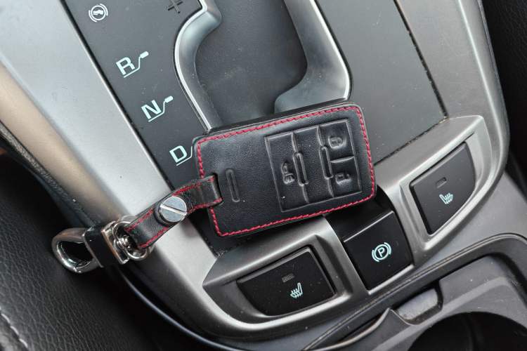 Used Chevrolet Captiva 2015 2.4L 4x4 Flagship Edition 7-Seater Vehicle Key