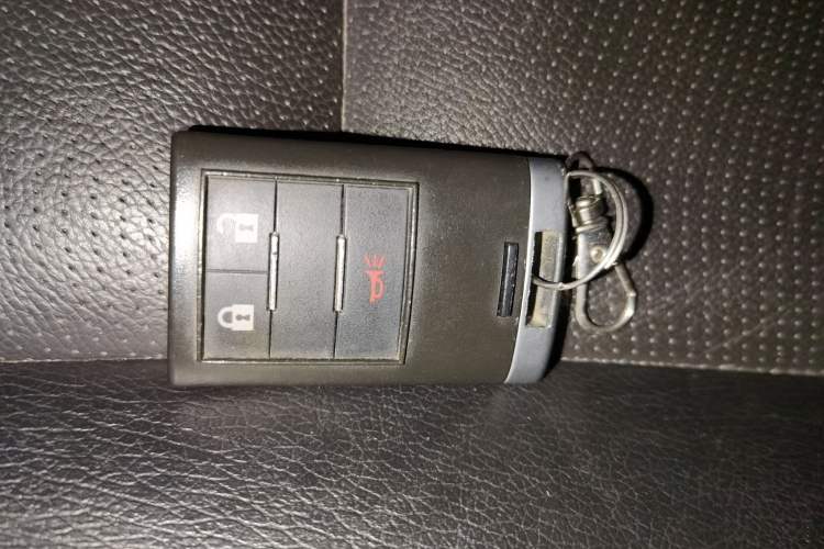 Used Chevrolet Captiva 2015 2.4L 4x4 Flagship Edition 7-Seater Vehicle Key