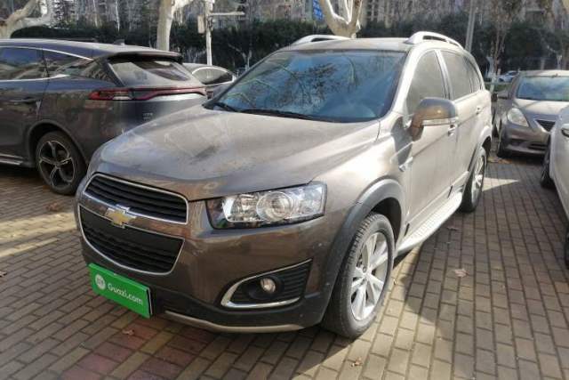 Used Chevrolet Captiva 2015 2.4L 4x4 Flagship Edition 7-Seater