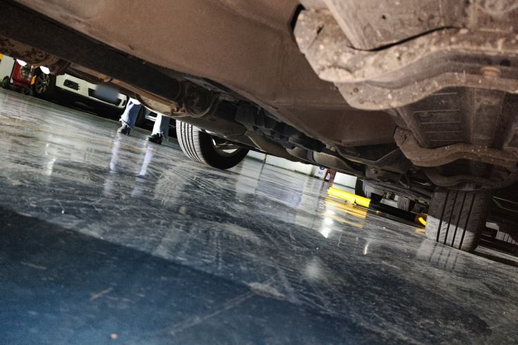Used Chevrolet Captiva 2015 2.4L 4x4 Flagship Edition 7-Seater Chassis Front Left