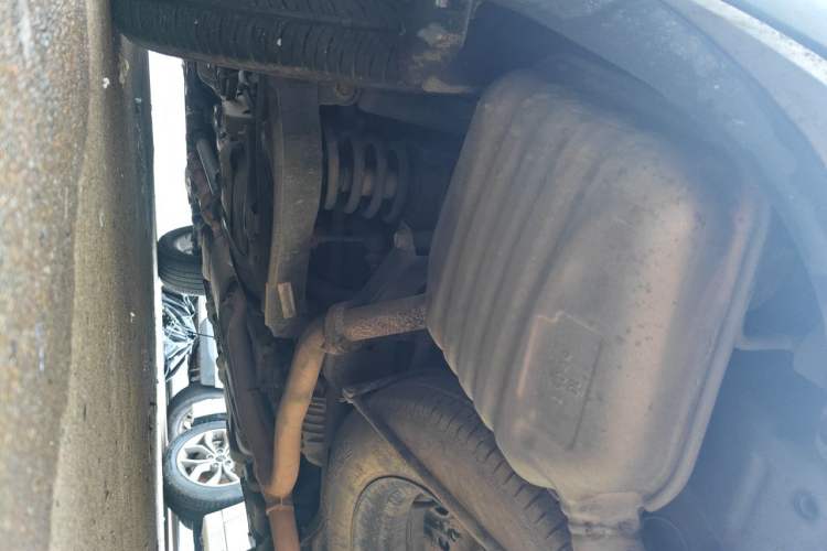 Used Chevrolet Captiva 2015 2.4L 4x4 Flagship Edition 7-Seater Chassis Rear Left