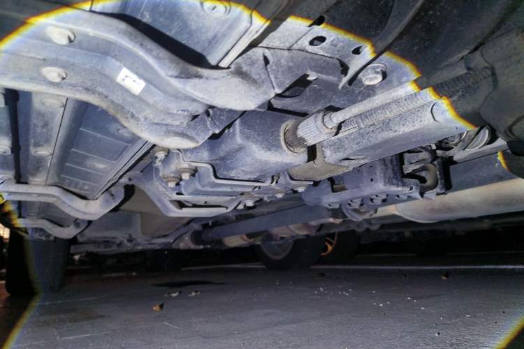 Used Chevrolet Captiva 2015 2.4L 4x4 Flagship Edition 7-Seater Chassis Rear Left