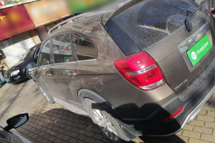 Used Chevrolet Captiva 2015 2.4L 4x4 Flagship Edition 7-Seater Exterior 3