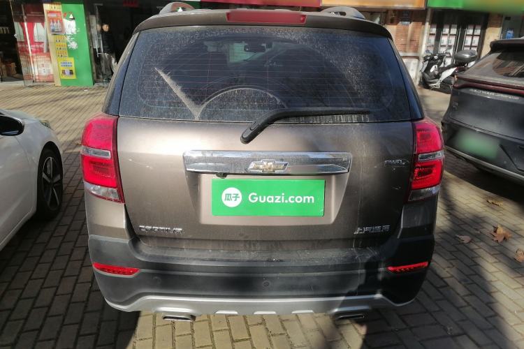 Used Chevrolet Captiva 2015 2.4L 4x4 Flagship Edition 7-Seater Exterior 4