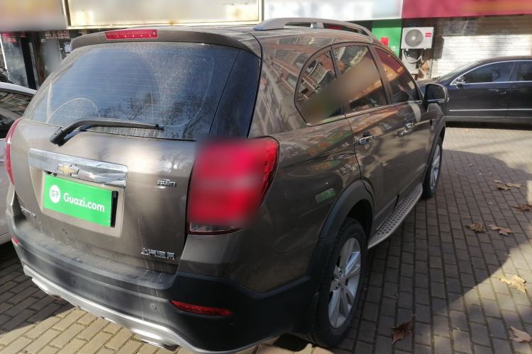 Used Chevrolet Captiva 2015 2.4L 4x4 Flagship Edition 7-Seater Exterior 5