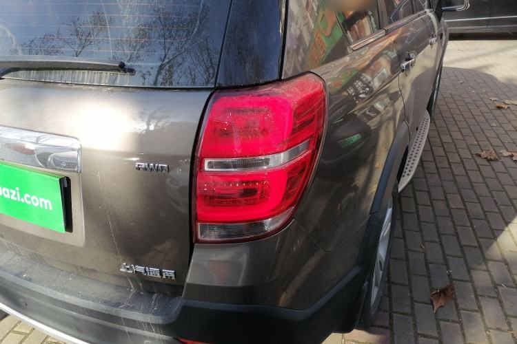 Used Chevrolet Captiva 2015 2.4L 4x4 Flagship Edition 7-Seater Exterior 6