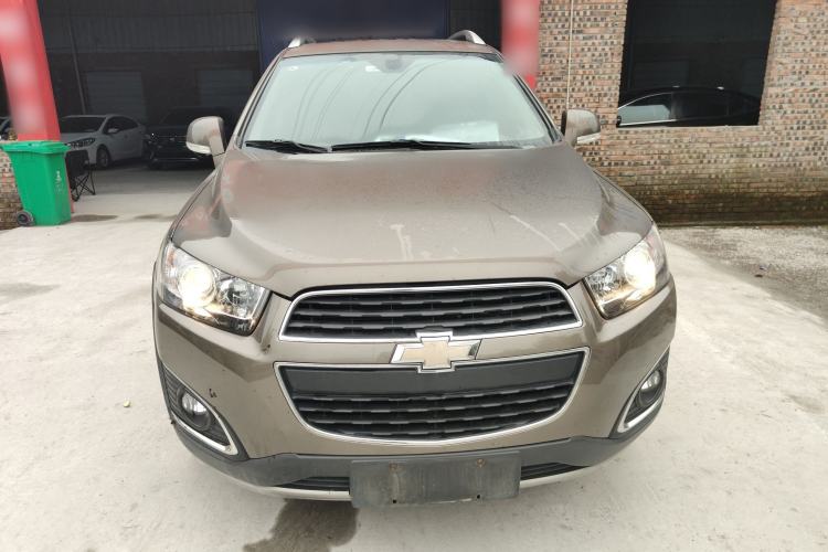 Used Chevrolet Captiva 2015 2.4L 4x4 Flagship Edition 7-Seater Front