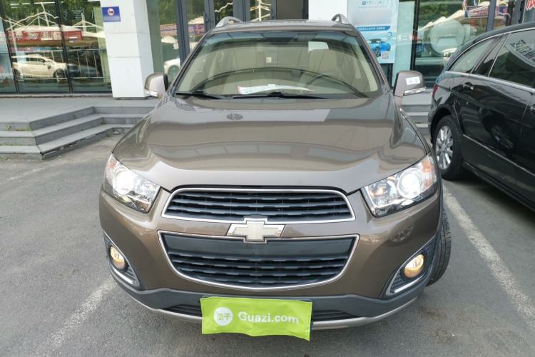 Used Chevrolet Captiva 2015 2.4L 4x4 Flagship Edition 7-Seater Front