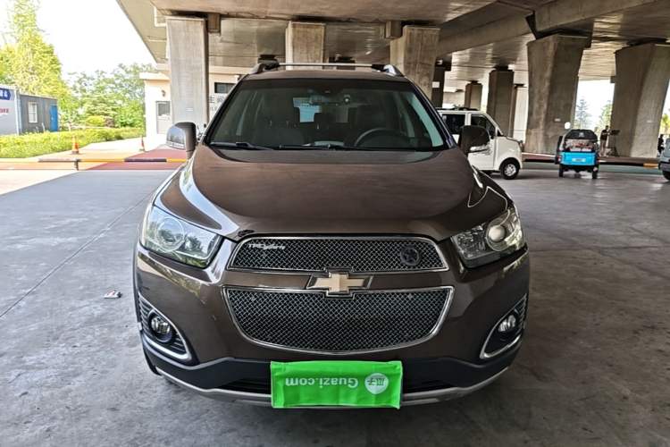 Used Chevrolet Captiva 2015 2.4L 4x4 Flagship Edition 7-Seater Front