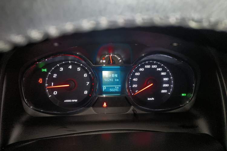 Used Chevrolet Captiva 2015 2.4L 4x4 Flagship Edition 7-Seater Instrument Cluster