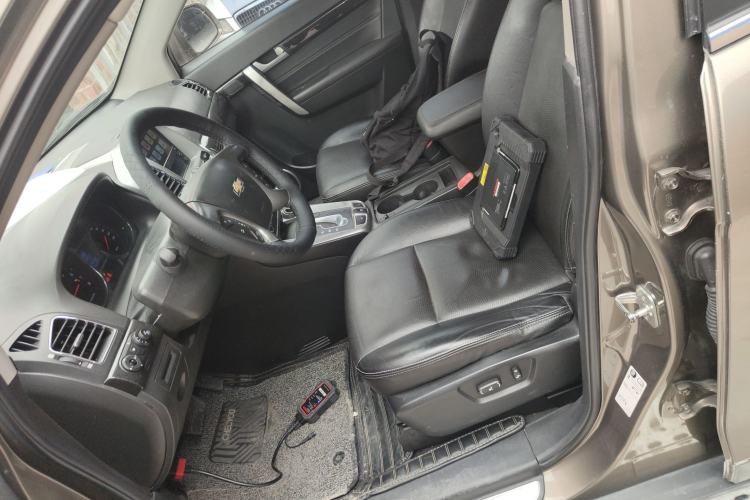Used Chevrolet Captiva 2015 2.4L 4x4 Flagship Edition 7-Seater Left Front Seat