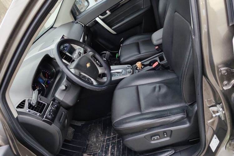 Used Chevrolet Captiva 2015 2.4L 4x4 Flagship Edition 7-Seater Left Front Seat