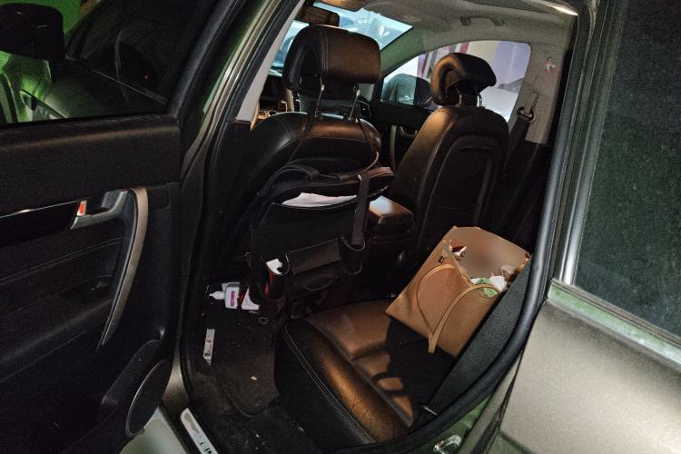 Used Chevrolet Captiva 2015 2.4L 4x4 Flagship Edition 7-Seater Left Rear Seat