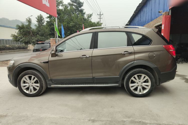Used Chevrolet Captiva 2015 2.4L 4x4 Flagship Edition 7-Seater Left Side