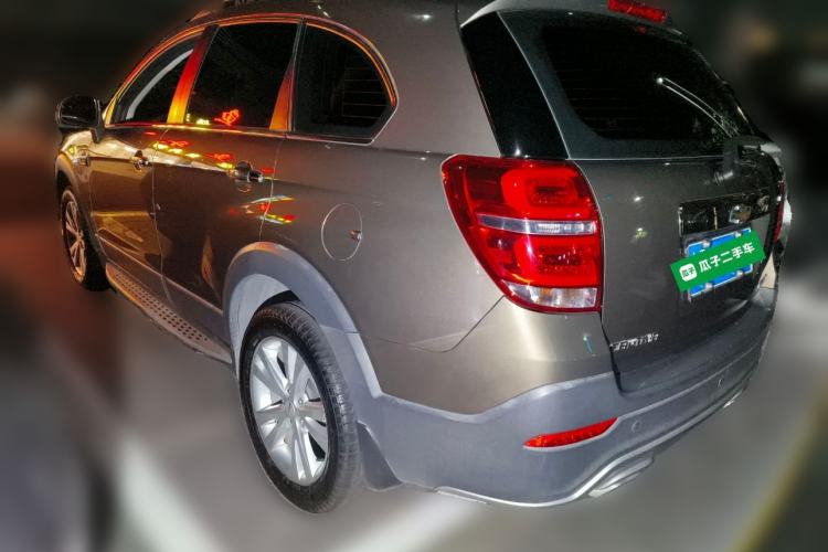 Used Chevrolet Captiva 2015 2.4L 4x4 Flagship Edition 7-Seater Rear Left 45 Deg