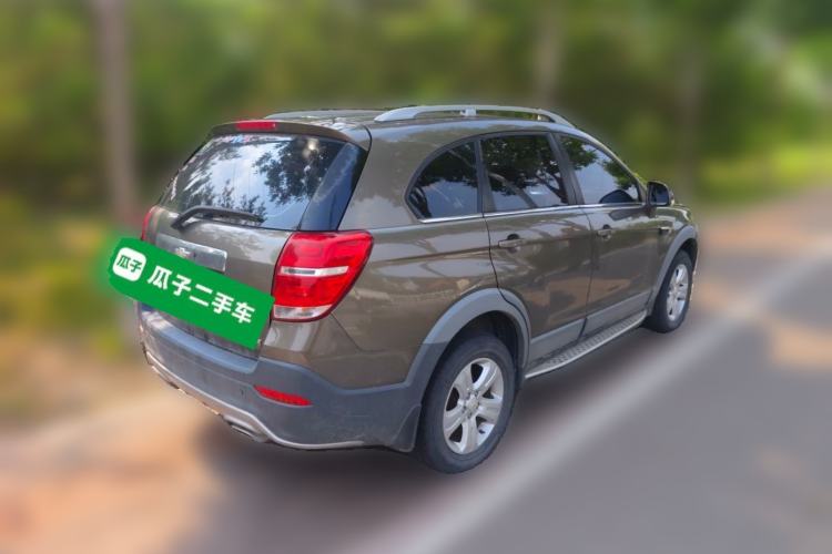 Used Chevrolet Captiva 2015 2.4L Two-Wheel Drive Urban Version 5 Seats Rear Right 45 Deg