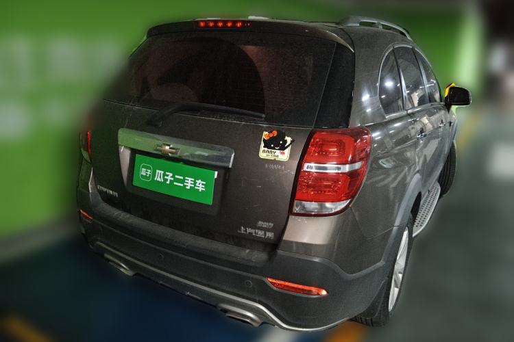 Used Chevrolet Captiva 2015 2.4L 4x4 Flagship Edition 7-Seater Rear Right 45 Deg